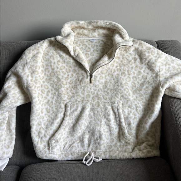 Old Navy Tops - Old Navy Sherpa Half-Zip